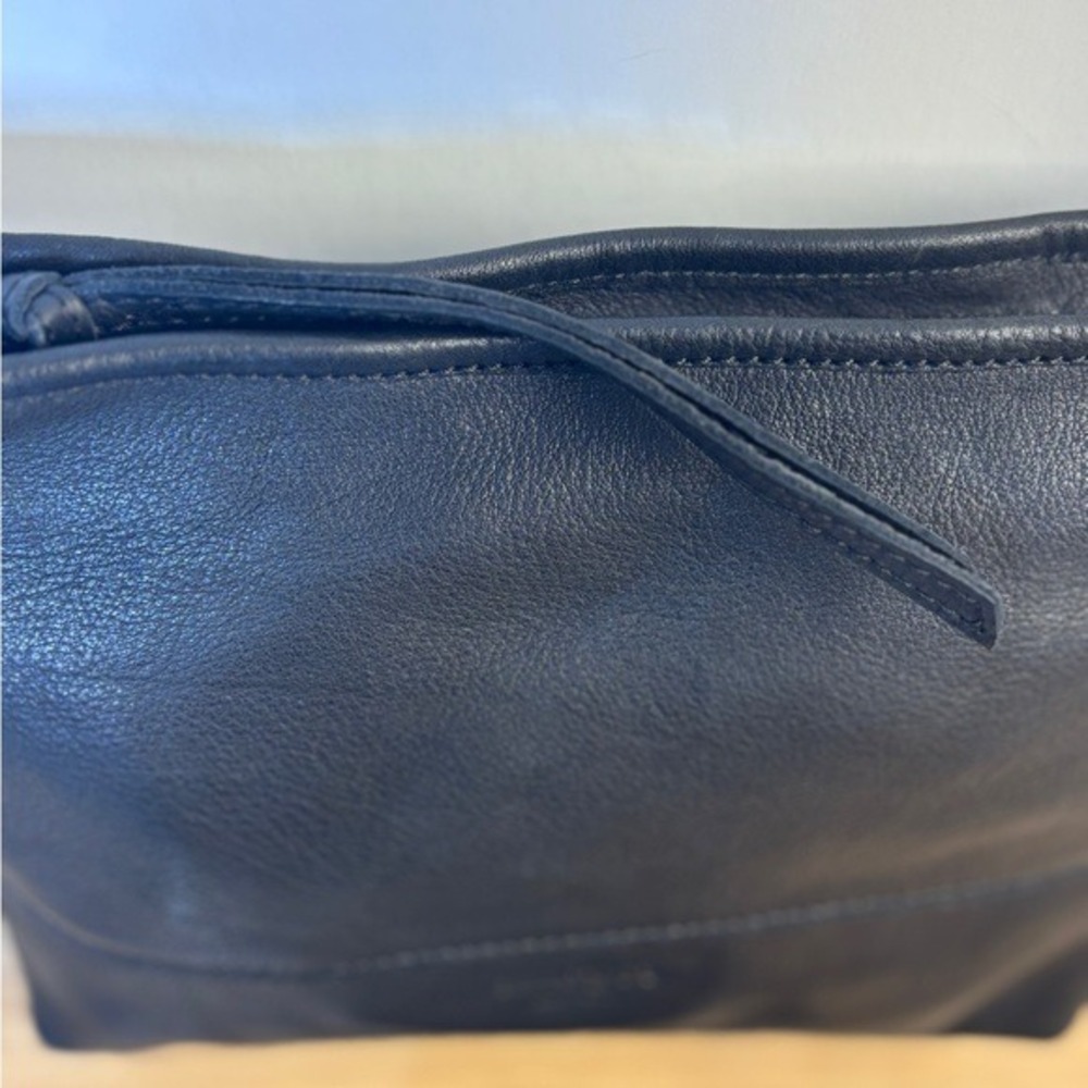 Margot New York Black Genuine Leather Crossbody‎ Bag and Matching Wallet Set - Picture 9 of 10